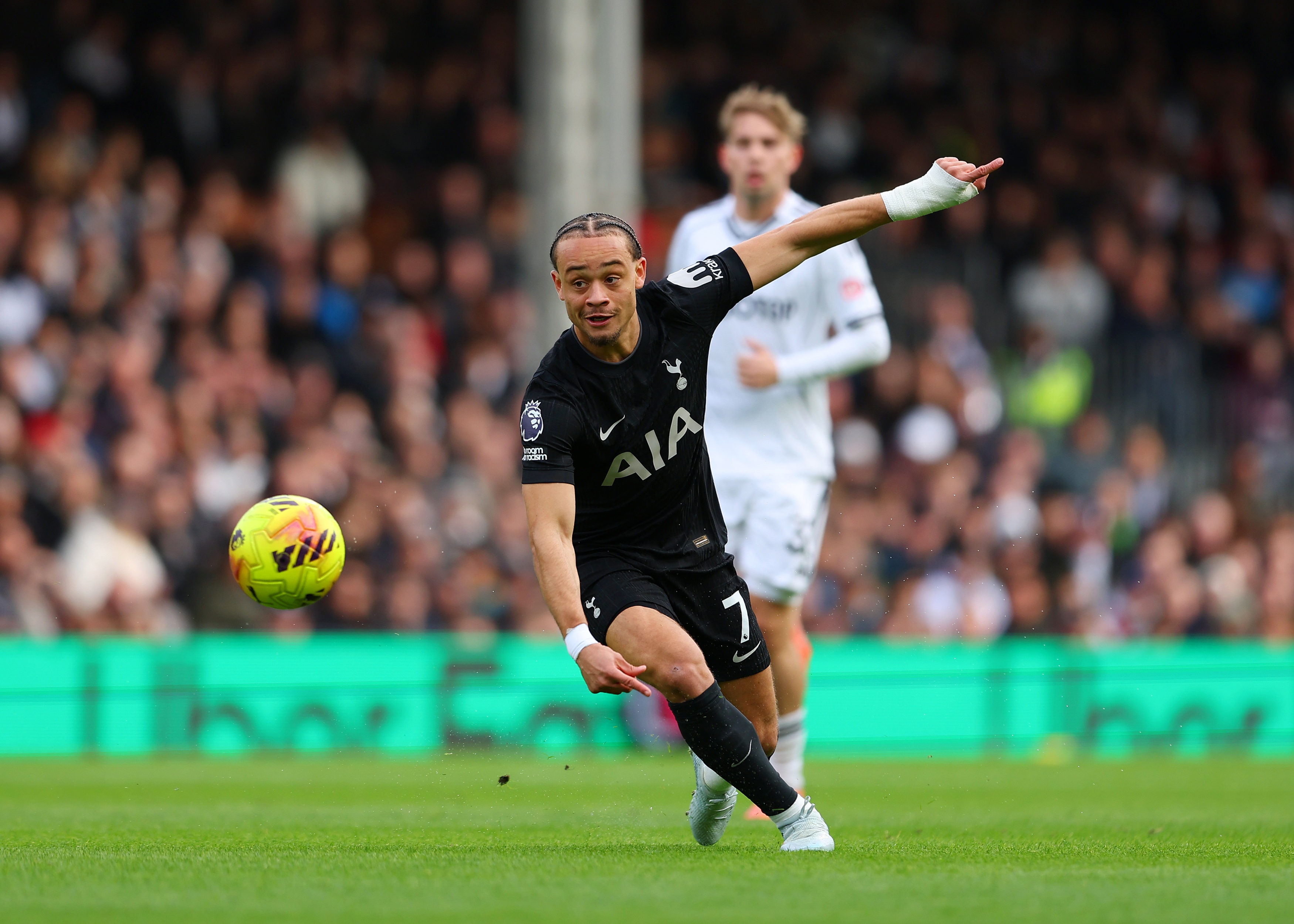 九游登录入口-6500万欧血亏！热刺签22岁西蒙斯33场2球，28轮29分濒临降级区